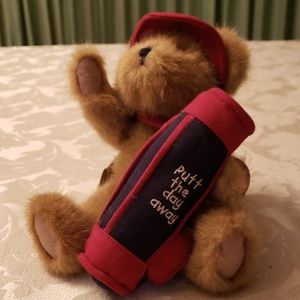 Boyd's Bear - Golfer. "Golf the Day Away".  NWT